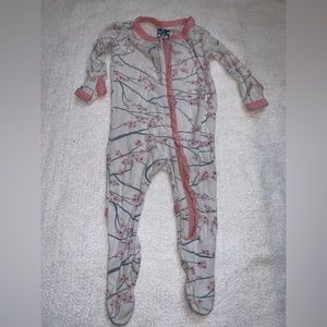 3-6m Kickee pants footies